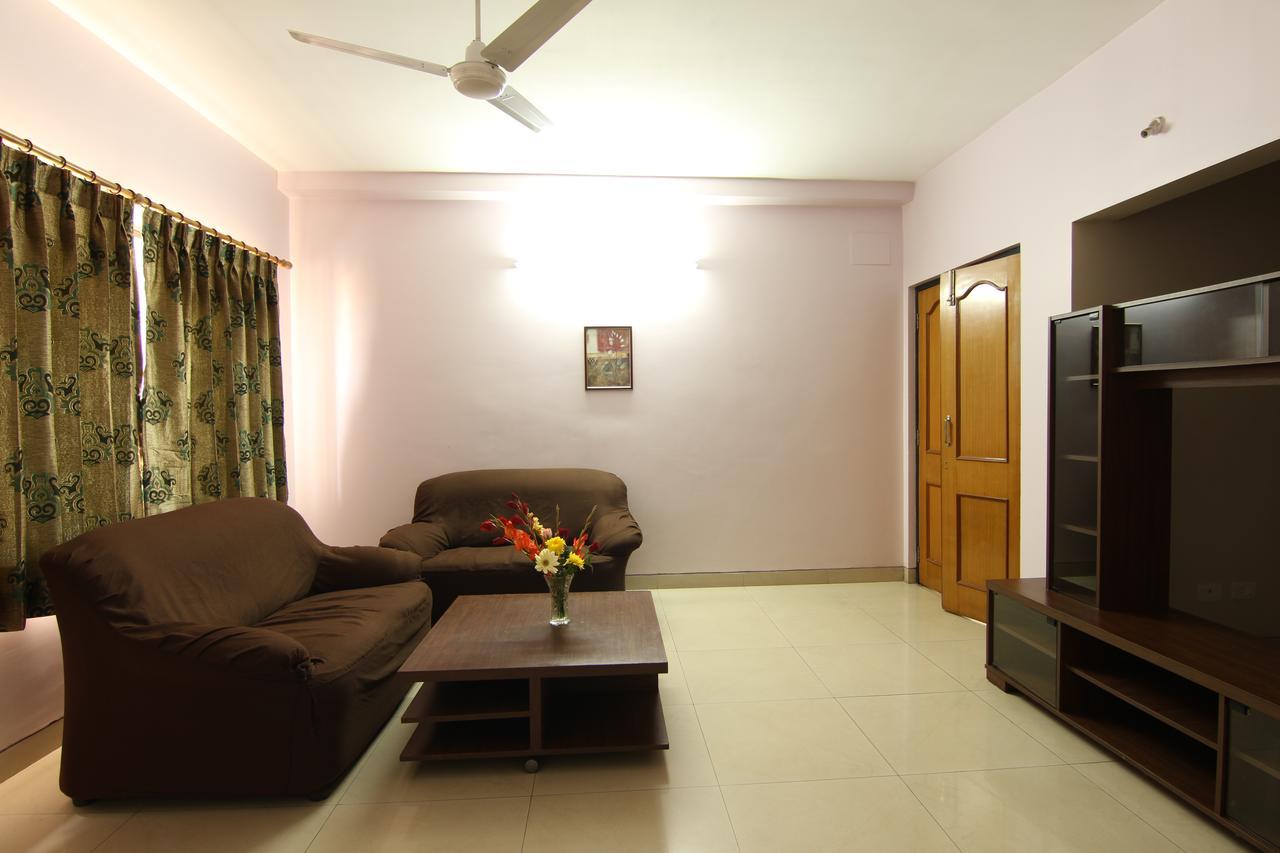 Hotel Rajawas Dibrugarh Exterior photo